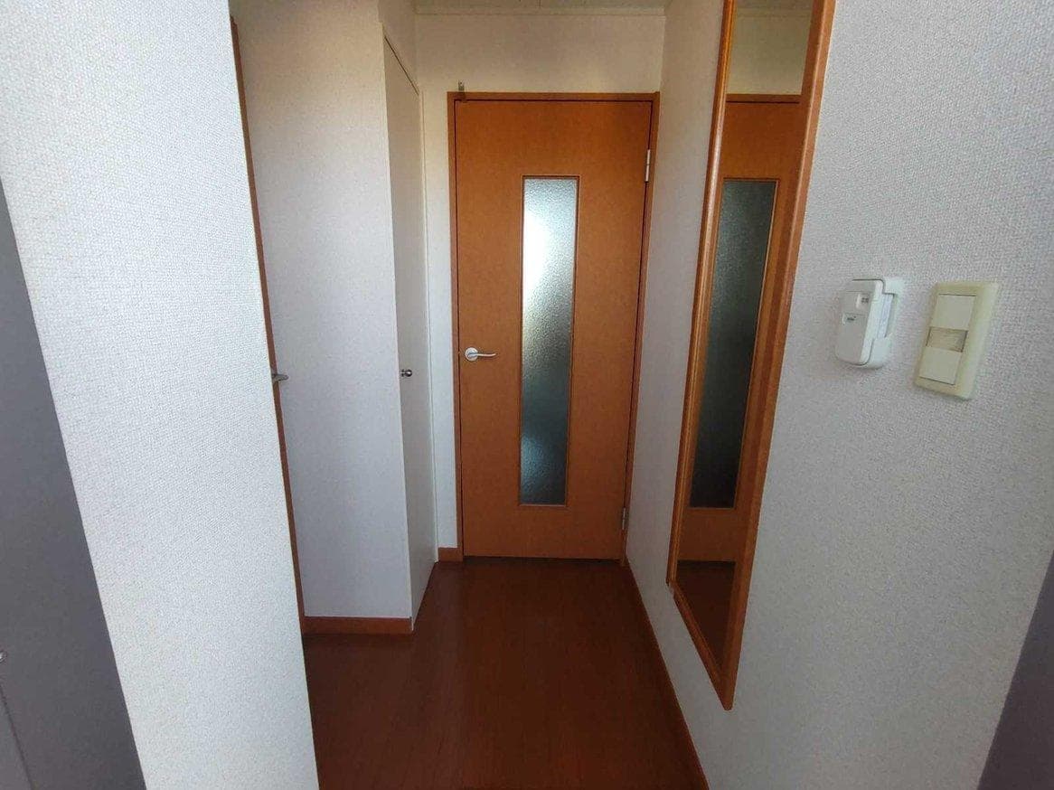 Room image 14