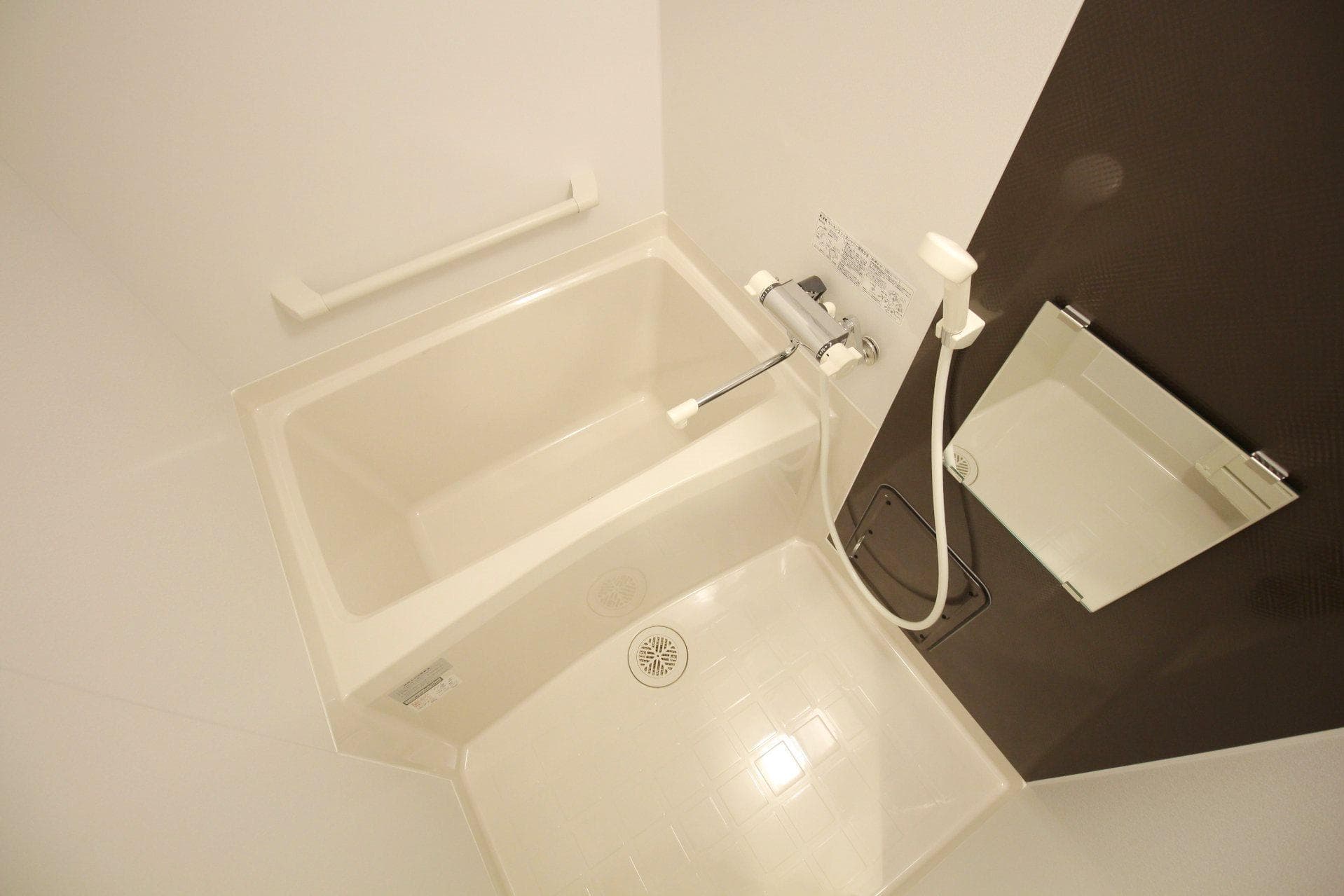 Room image 10