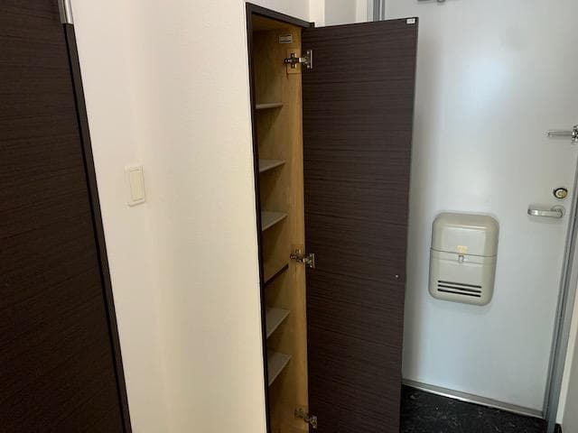 Room image 13
