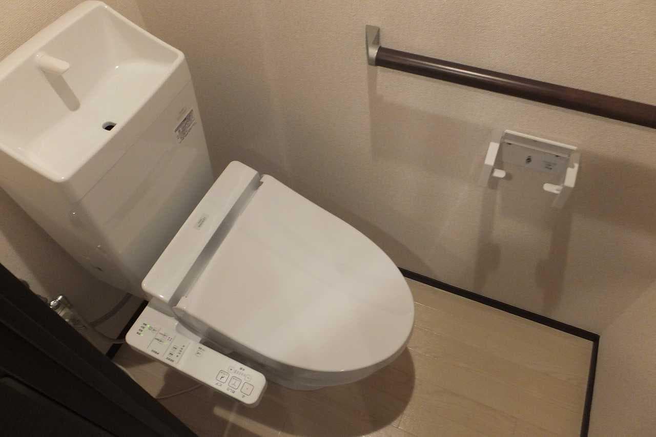Room image 11