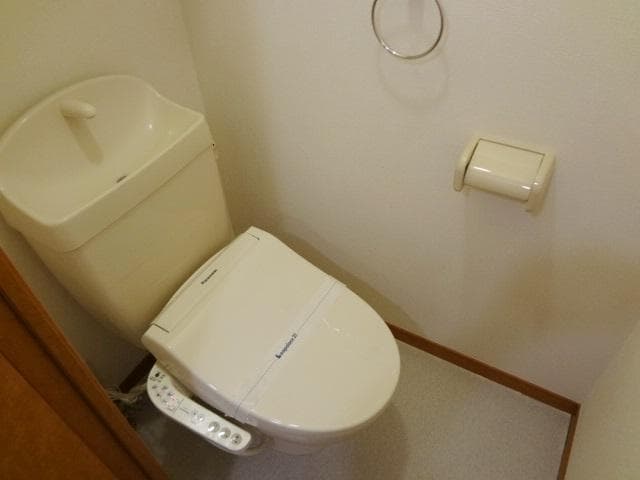 Room image 13
