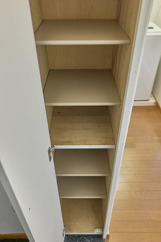 Room image 16