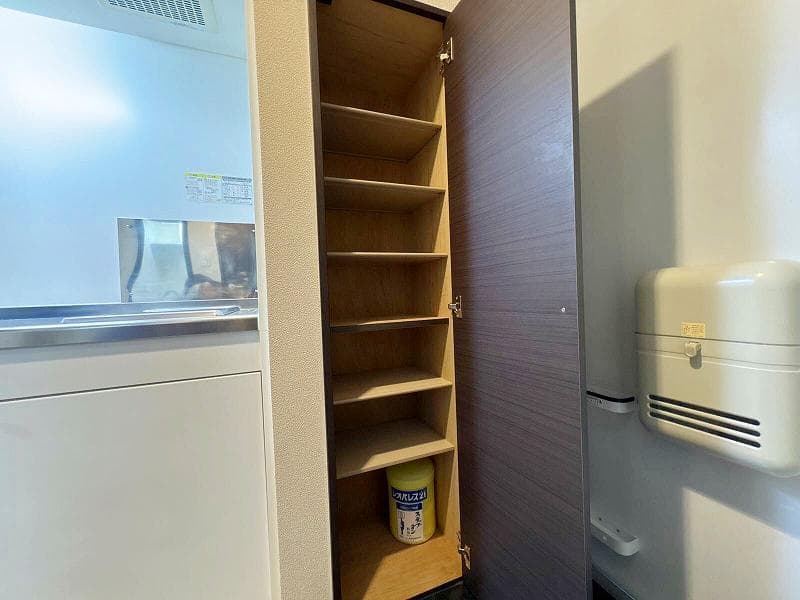 Room image 13