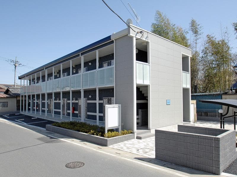 Main exterior of LEONEXT Stream Bright