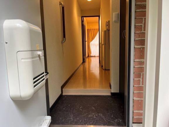 Room image 8