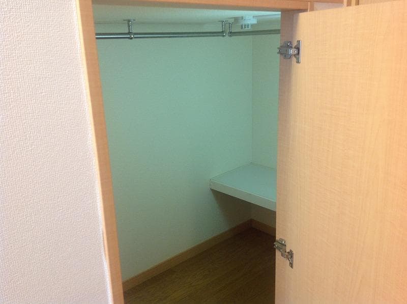 Room image 13