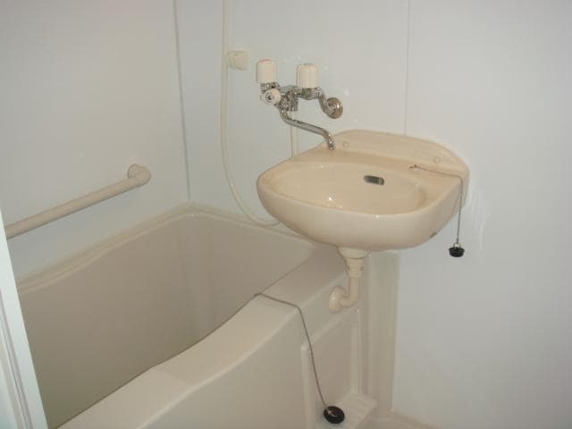 Room image 9