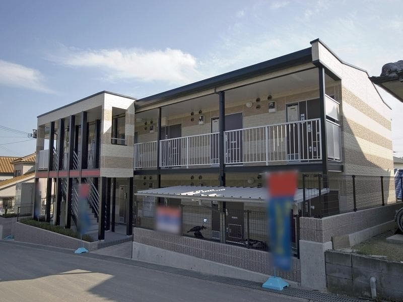 Main exterior of leopalace Sakura