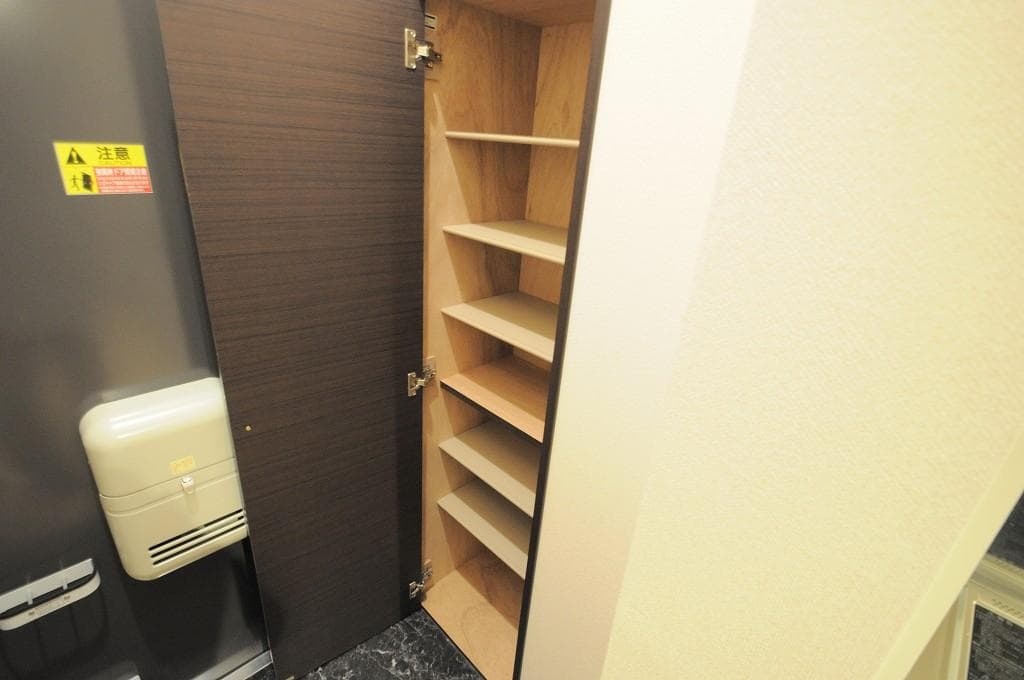 Room image 9