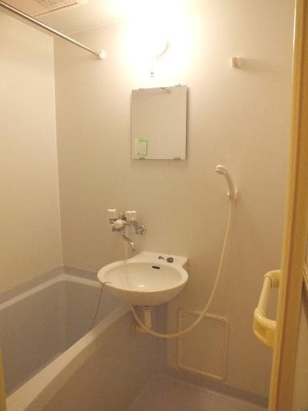 Room image 9