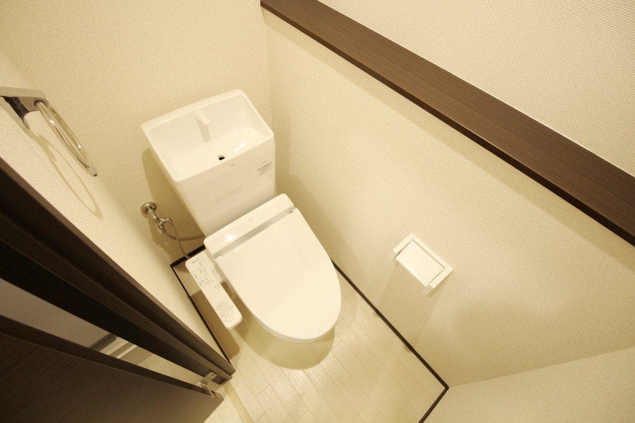 Room image 11