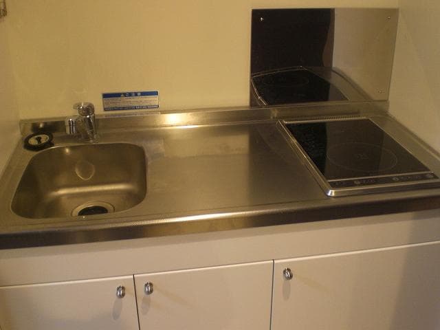 Room image 12