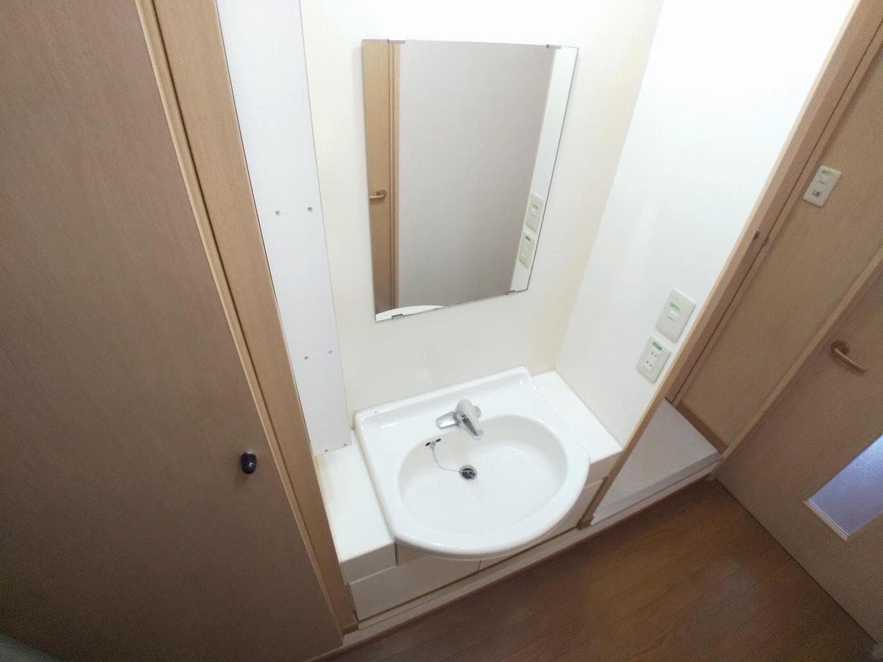 Room image 11