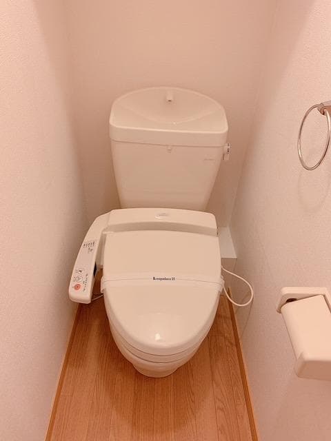 Room image 9