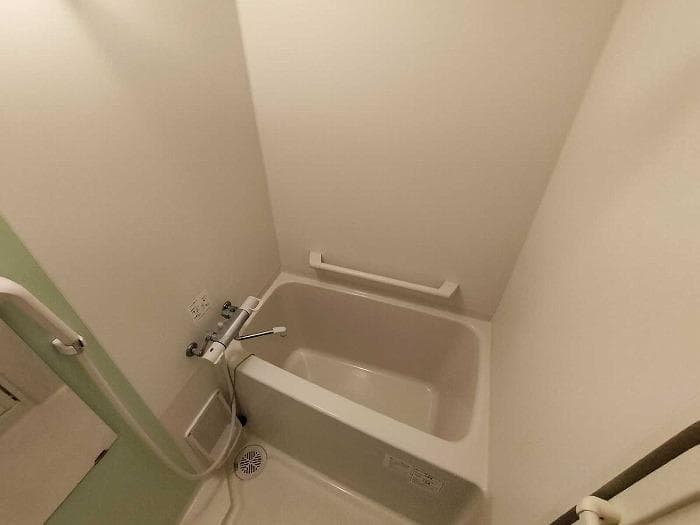 Room image 9
