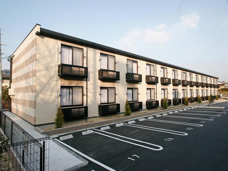 Main exterior of leopalace AIM