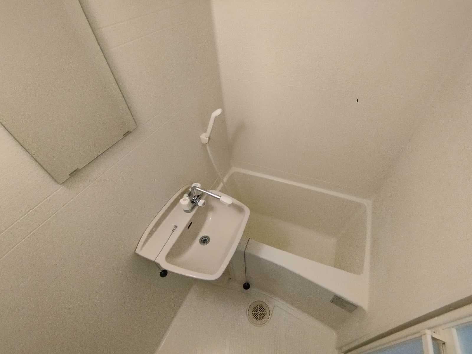 Room image 12