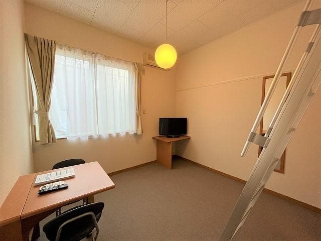 Preview interior of leopalace Sakaguchi