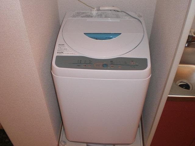 Room image 8