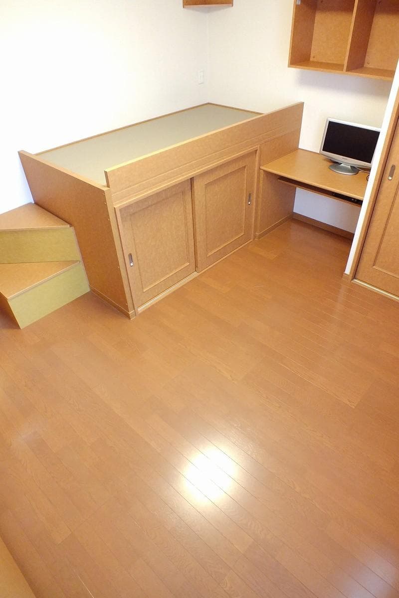 Room image 13