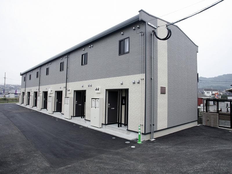Main exterior of leopalace Kamiari
