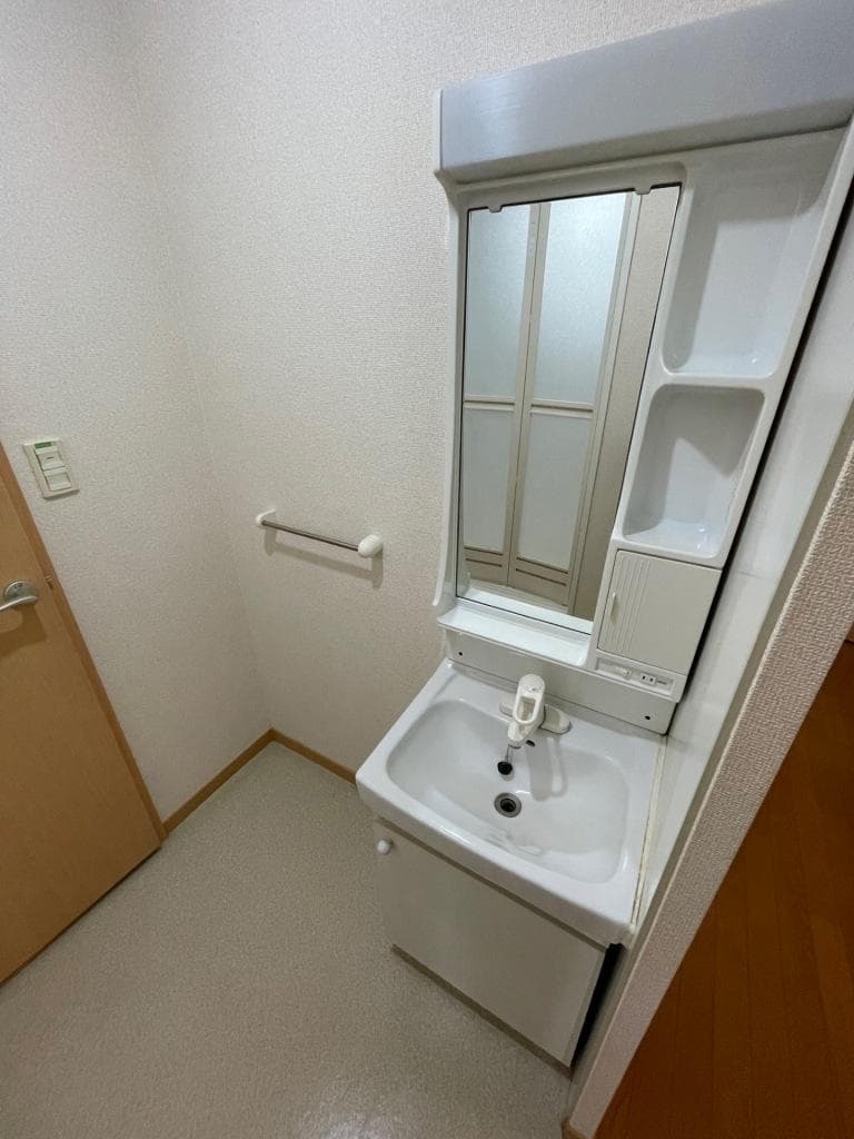 Room image 10