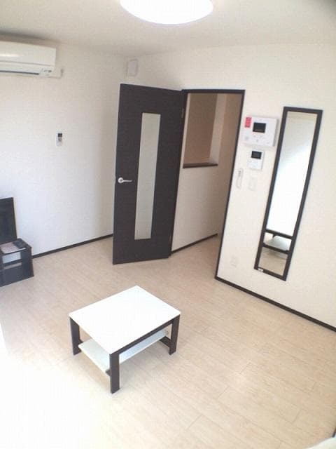Preview interior of LEONEXT Kichijoji East Y