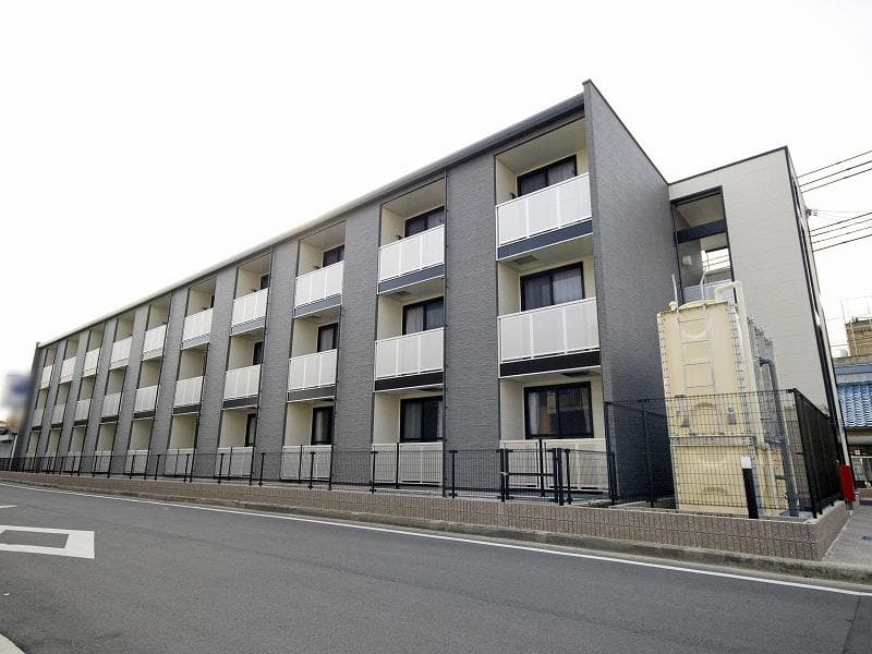 Main exterior of leopalace Abiko