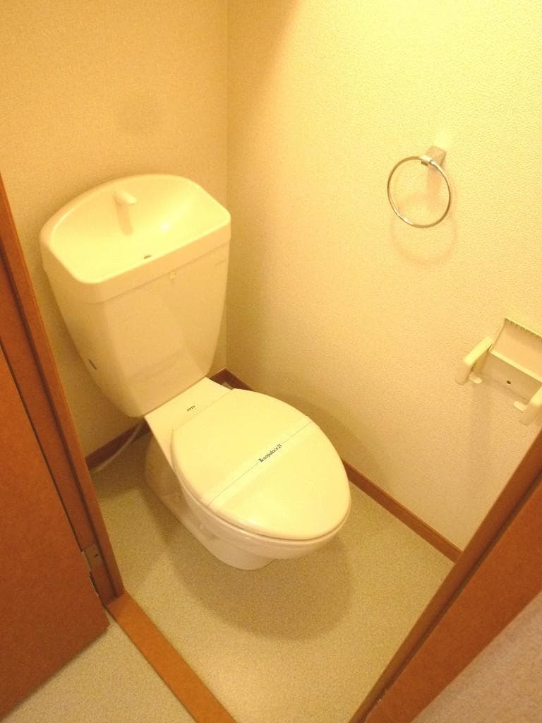 Room image 13
