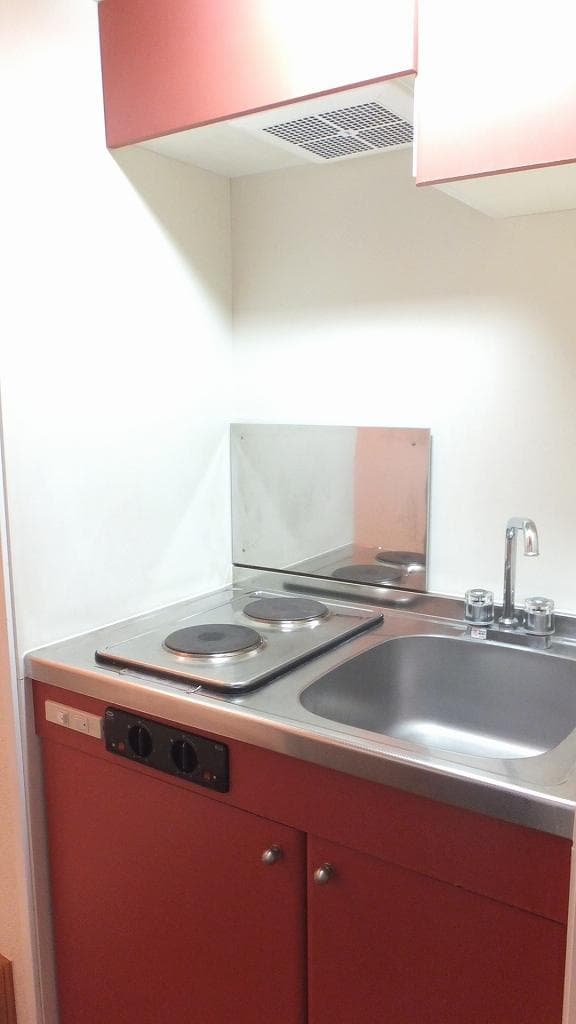 Room image 10