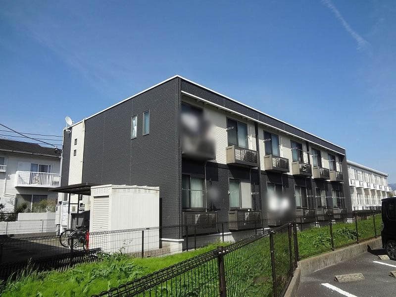 Main exterior of LEONEXT Smile