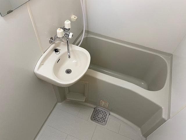 Room image 13