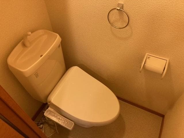 Room image 10