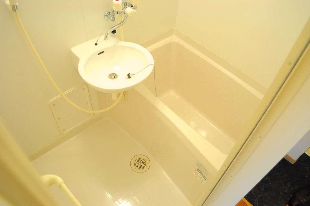 Room image 14