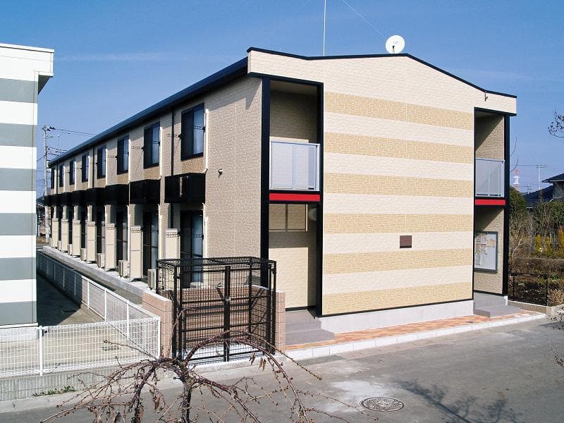 Main exterior of leopalace Quasar