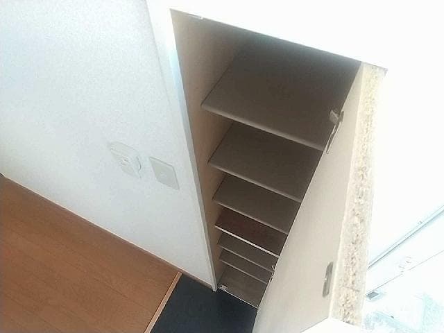 Room image 13