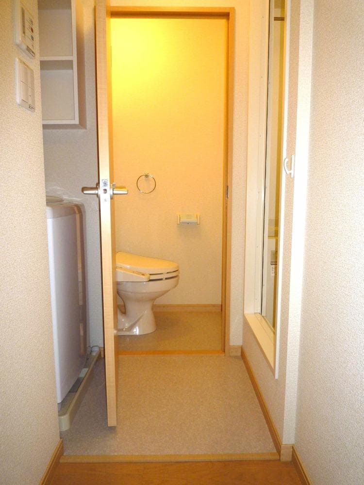 Room image 10
