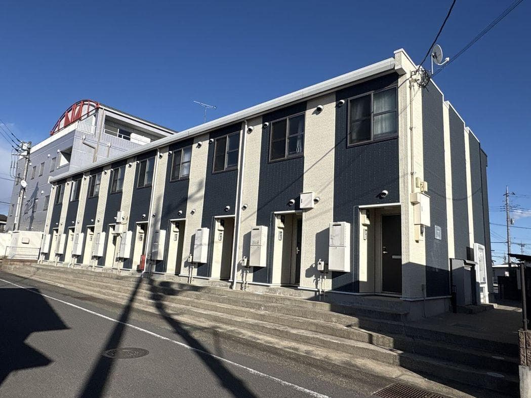 Main exterior of LEONEXT Lapin Misono B