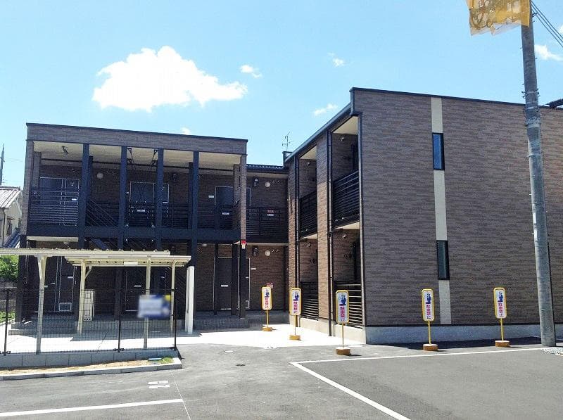 Main exterior of LEONEXT Masuga