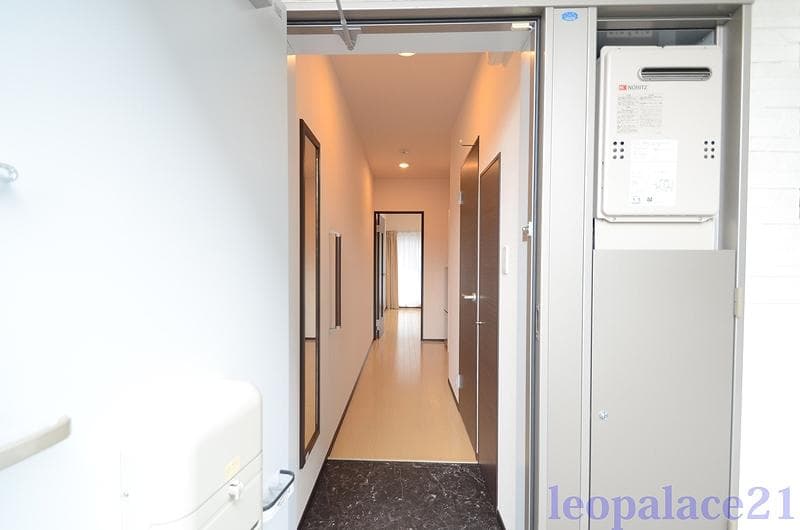 Preview interior of CLEINO Crescent