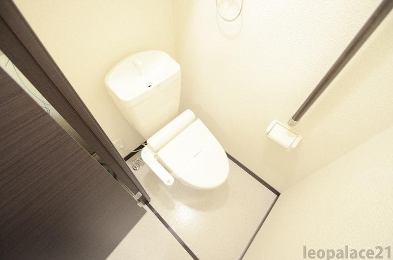 Room image 14