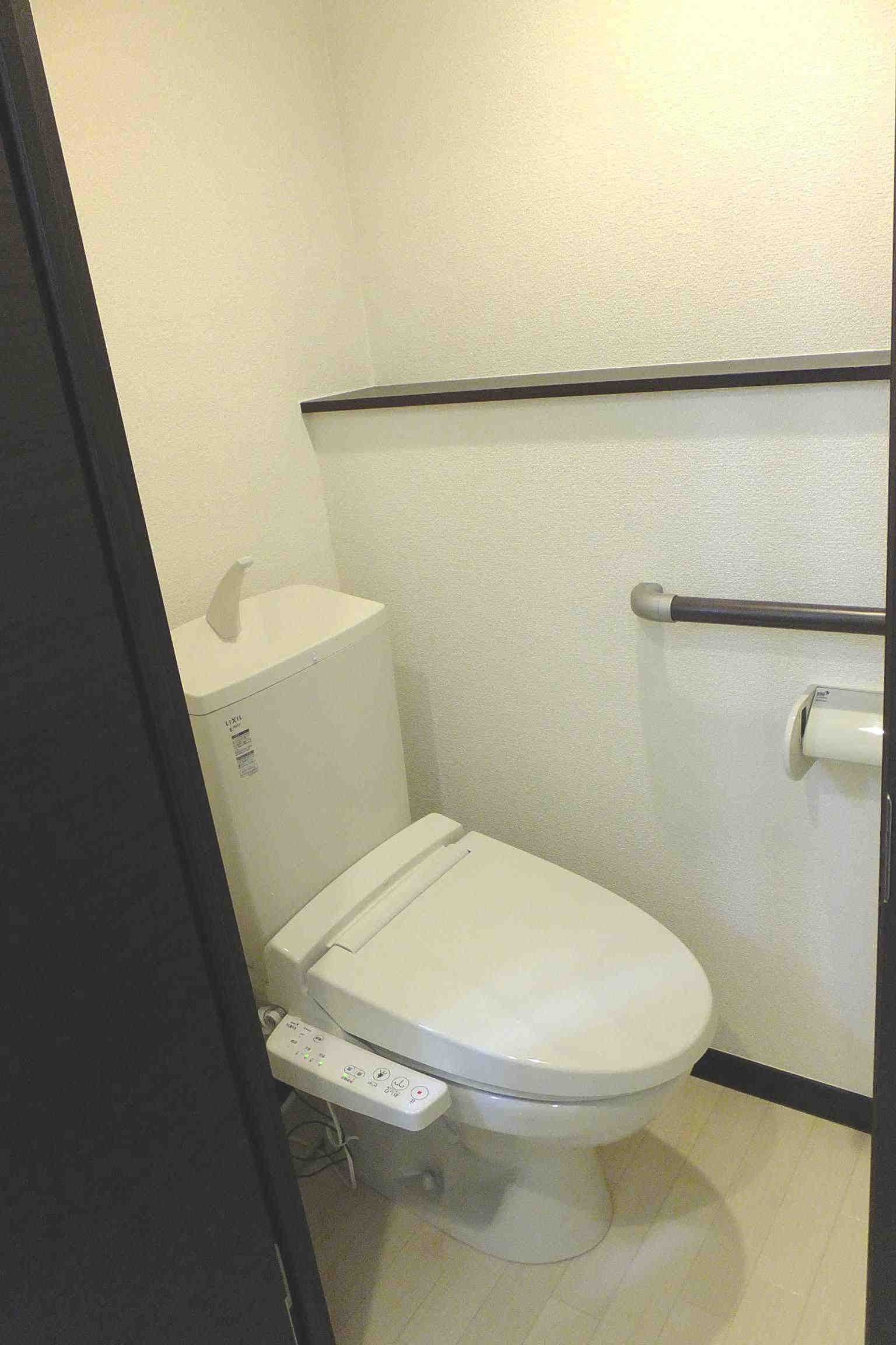 Room image 10
