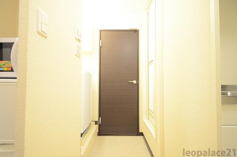 Room image 13