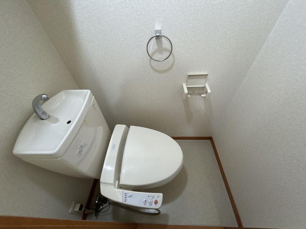 Room image 9