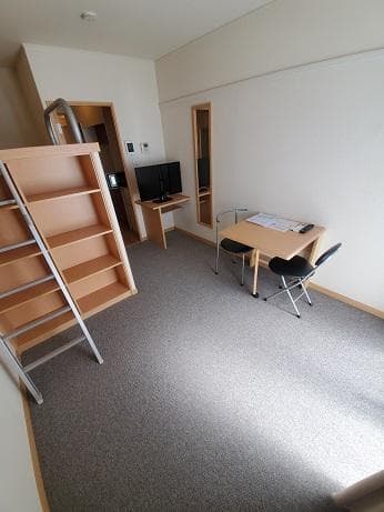 Room image 10