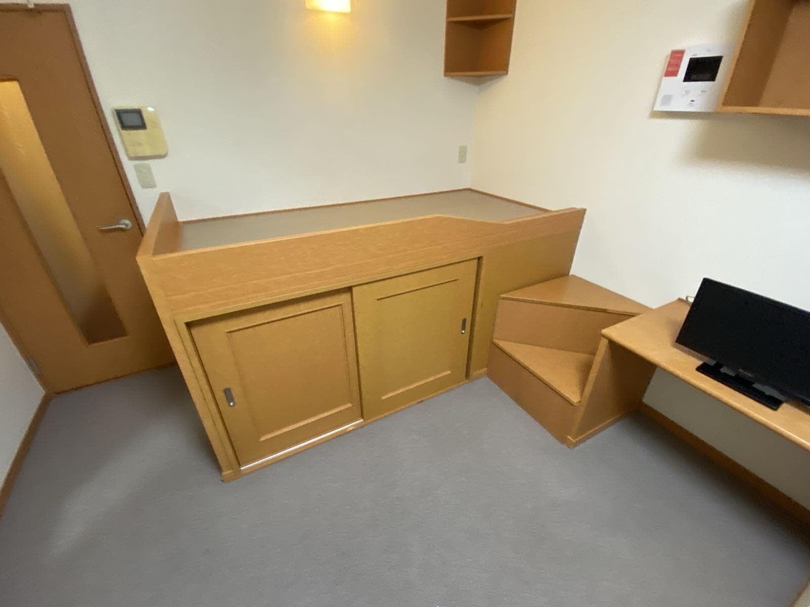 Room image 10