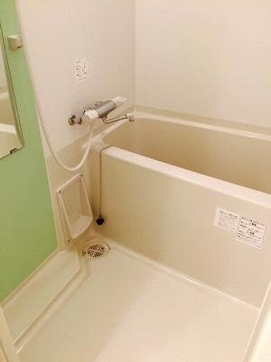 Room image 10