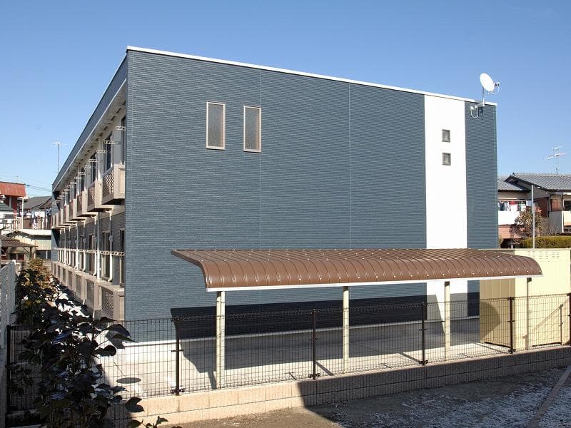 Main exterior of LEONEXT Kent Court