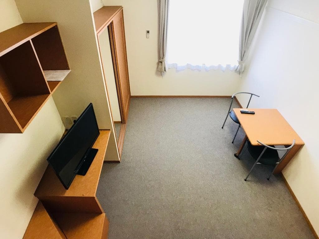 Preview interior of leopalace Hostel Yamashita