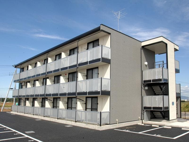 Main exterior of leopalace Lovers Square I
